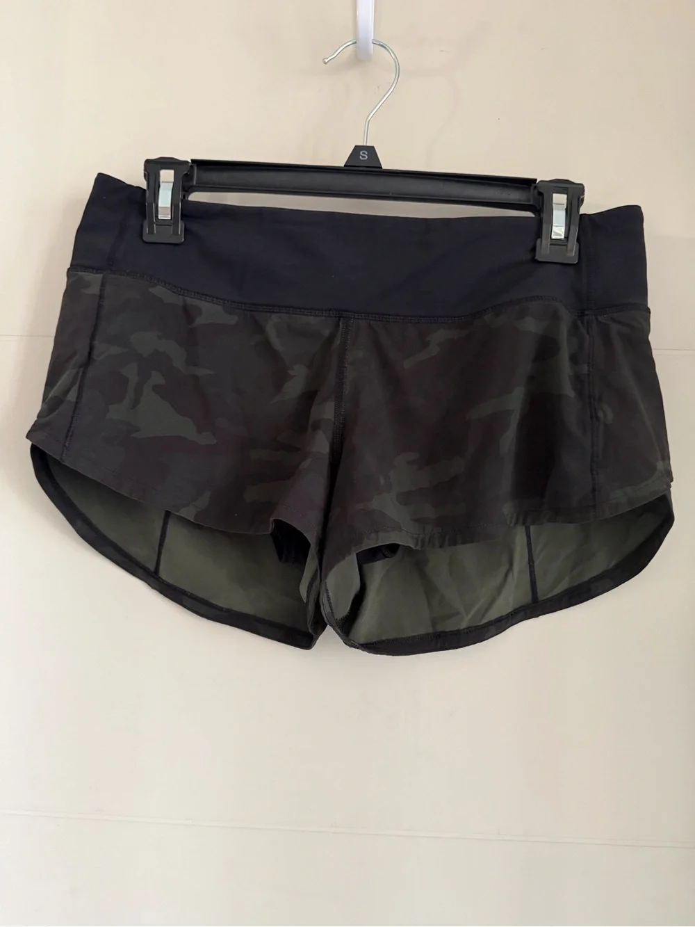 Lululemon Speed Up HR High short Size 6